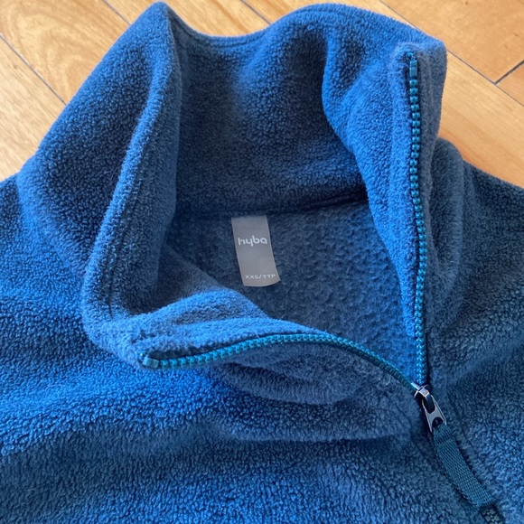 FREE when you buy any item. Reitmans Hyba fleece sweater XXS - Picture 4 of 4